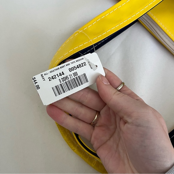 L.L.Bean All-Weather Boat and Tote Medium - Picture 6 of 7